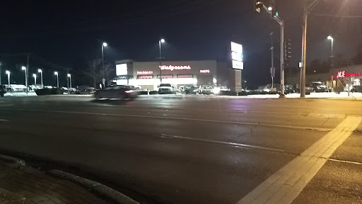 Walgreens, 445 E Maple Ave, Roselle, IL 60172, USA, 