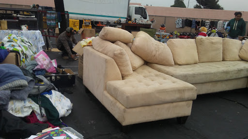 Drive-in Movie Theater «Rubidoux Drive-In Theatre and Swap Meet», reviews and photos, 3770 Opal St, Riverside, CA 92509, USA