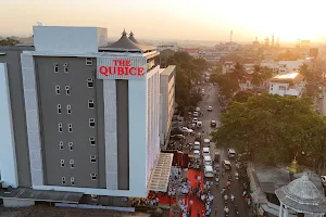 Hotel The Qubice (दि क्युबिक) image