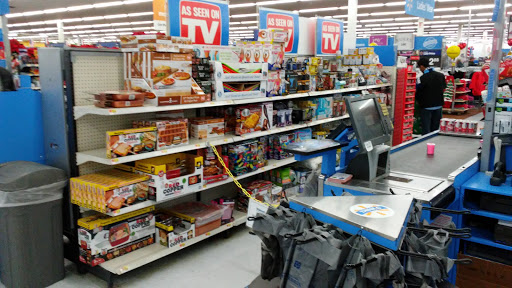 Department Store «Walmart Supercenter», reviews and photos, 2897 Veterans Memorial Pkwy, St Charles, MO 63303, USA