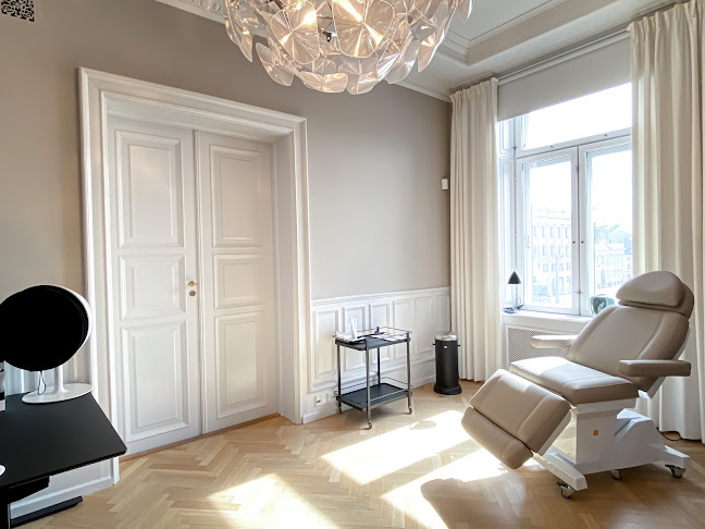 Anmeldelser af N'AGE i Amager Vest - Læge