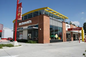 McDonald's Pradera image