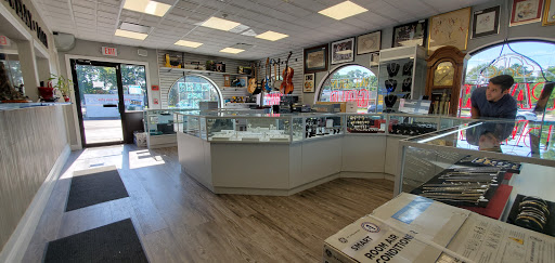 Jewelry Buyer «All Island Jewelry & Loan», reviews and photos, 2394 Middle Country Rd, Centereach, NY 11720, USA