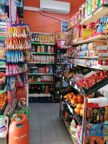 Manakamana Minimercado And Frutaria