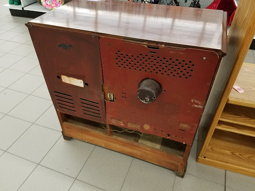 Thrift Store «Neenah Goodwill Retail Store & Training Center», reviews and photos