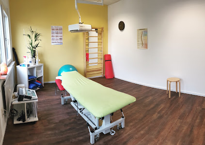 Uschi Theune-Karlsson, Praxis für Krankengymnastik/ Physiotherapie Max-Eyth-Straße 7, 74177 Bad Friedrichshall, Deutschland
