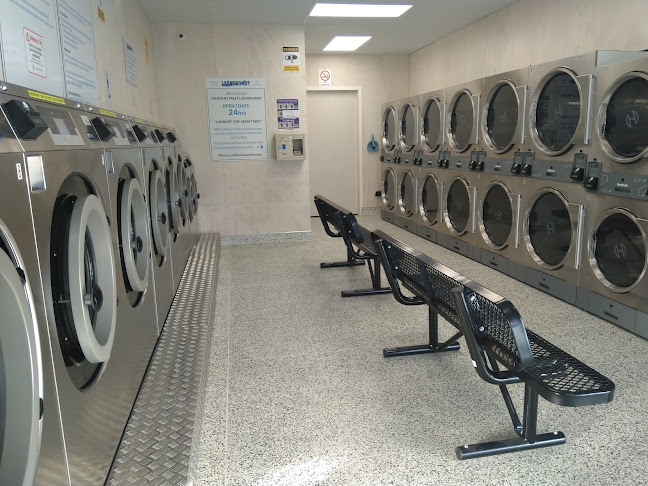 Jackson Street Drycleaning and Laundromat - Lower Hutt