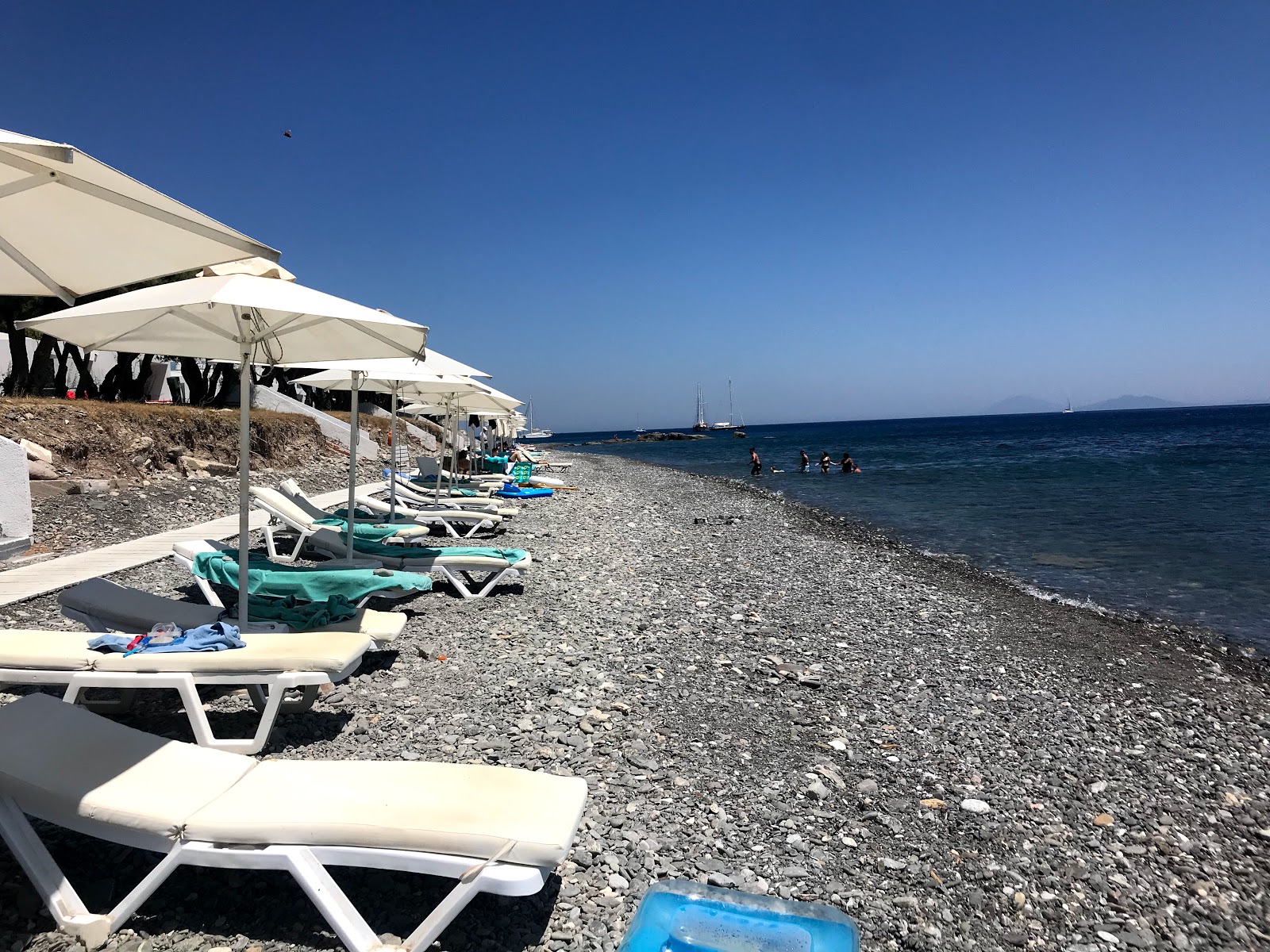 Agios Fokas Kos'in fotoğrafı geniş plaj ile birlikte
