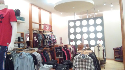 Clothing Store «Roots», reviews and photos, 211 W Maple Rd, Birmingham, MI 48009, USA