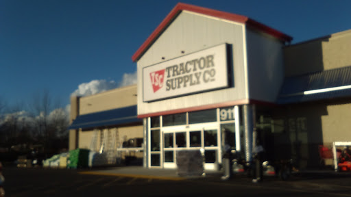 Home Improvement Store «Tractor Supply Co.», reviews and photos, 911 Griffin Ave, Enumclaw, WA 98022, USA