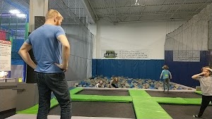 Zero Gravity Trampoline Park - photo 16