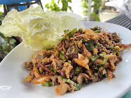ครัวอีสาน แซ่บนัว