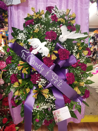 Florist «Davany Flowers & Pinatas», reviews and photos, 522 Cupples Rd, San Antonio, TX 78237, USA