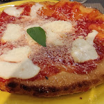 Photo n°1 de l'avis de Eduardo.a fait le 04/10/2021 à 07:10 sur le  I Mascalzoni Latini à Pozzuoli