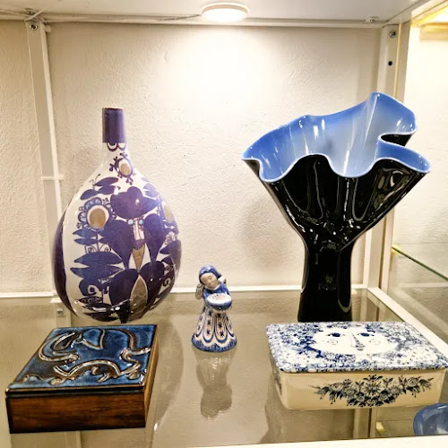 Art F v/Martin Frederiksen - Møbelforretning