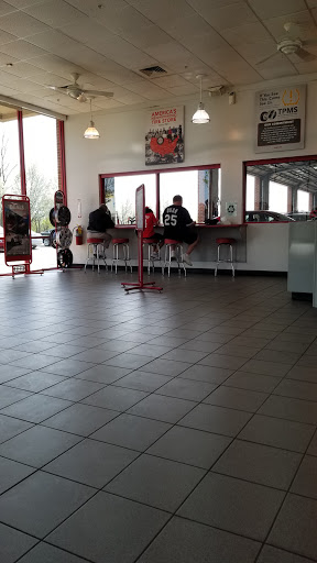 Tire Shop «Discount Tire Store - Aurora, IL», reviews and photos, 2445 Augusta Way, Aurora, IL 60506, USA