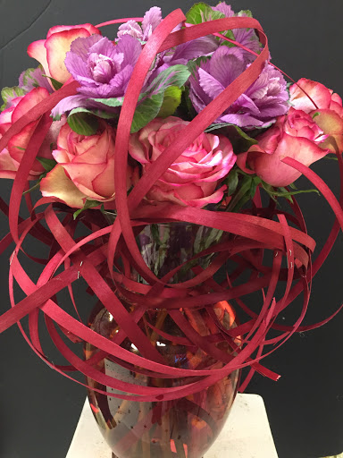 Shopping Mall «Village Centre», reviews and photos, 776 Walker Rd, Great Falls, VA 22066, USA