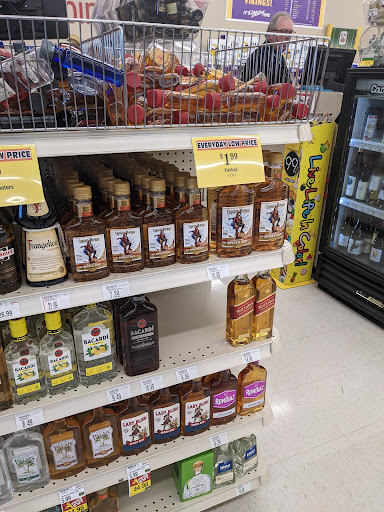 Liquor Store «Cash Wise Liquor», reviews and photos, 3310 US-10, Moorhead, MN 56560, USA