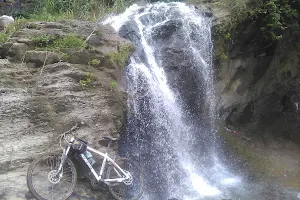 Curug Leuwibolang image