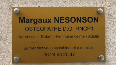 Margaux NESONSON Ostéopathe D.O. à Signes