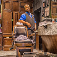 Exquisite Men's Xperiences Barber & Shave Bar - Photo 3 - Car repair in Newark, CA, Fremont