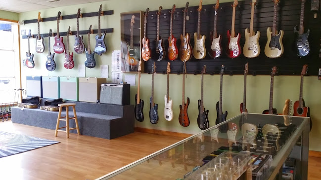 Reviews of TheGuitarTrader.com Office/Pickup in Asheville - Musical store