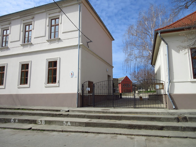 Comentarii opinii despre Balogh Antal Óvoda, Általános Iskola És Gimnázium