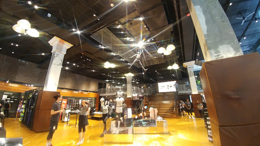 Clothing Store «Nike Portland», reviews and photos, 638 SW 5th Ave, Portland, OR 97201, USA