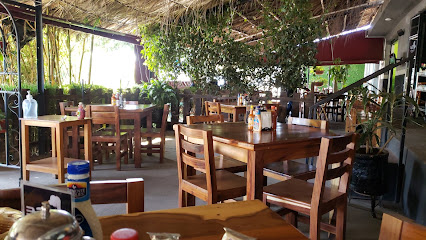 Restaurante La Palapa - Vicente Guerrero # 2230, Tres Encinos, El cerrillo, 58760 Purépero de Echáiz, Mich., Mexico