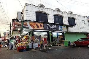 Pasar Lawang image