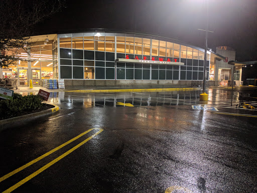 Grocery Store «Safeway», reviews and photos, 401 A Ave, Lake Oswego, OR 97034, USA