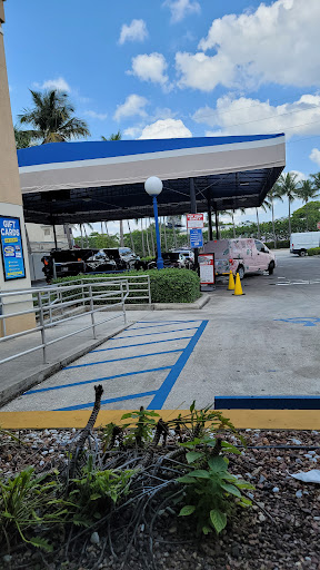 Car Wash «Simoniz Car Wash», reviews and photos, 19055 Biscayne Blvd, Miami, FL 33180, USA