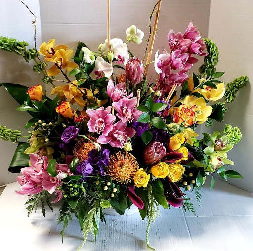 Florist «Louis Gardens Florist», reviews and photos, 1251 S Beach Blvd q, La Habra, CA 90631, USA