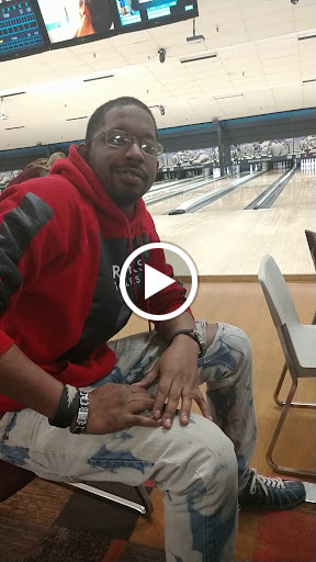 Bowling Alley «Freeway Lanes of Parma», reviews and photos, 12859 Brookpark Rd, Cleveland, OH 44130, USA