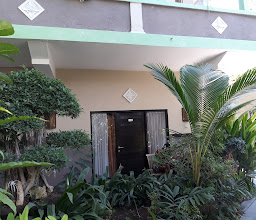 OYO 1666 Grand Pudjawan Hotel photo