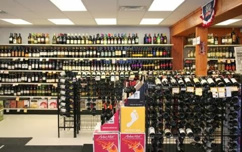 Liquor Store «Fairfield Wine & Liquor», reviews and photos, 296 Fairfield Ave, Waterbury, CT 06708, USA