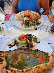 Photo n°53 de Pizzeria du quai à Sanary-sur-Mer ()