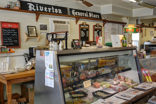 Grocery Store «Riverton General Store», reviews and photos, 2 Main St, Barkhamsted, CT 06063, USA