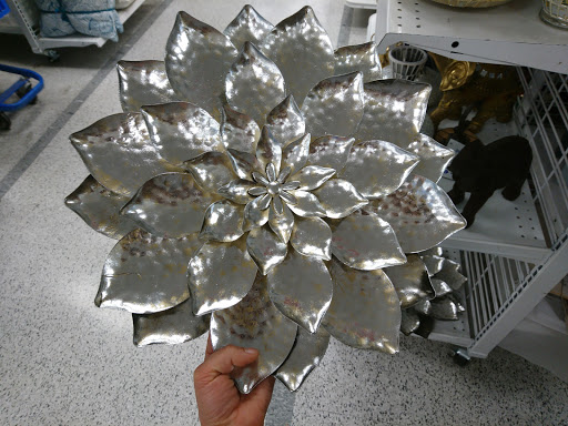 Clothing Store «Ross Dress for Less», reviews and photos, 349 N San Fernando Blvd, Burbank, CA 91502, USA