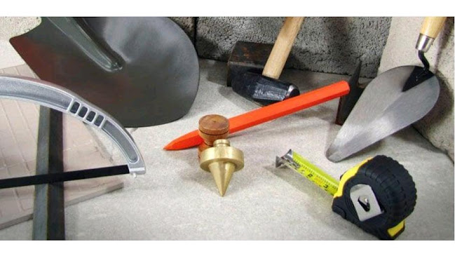 Opinii despre Kywi Supercentro Ferretero în Quito - Centro de jardinería