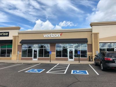 Cell Phone Store «Verizon», reviews and photos, 2740 Main St NW #104, Coon Rapids, MN 55448, USA
