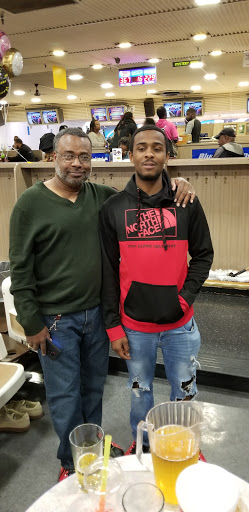 Bowling Alley «Bluebird Lanes», reviews and photos, 3900 W Columbus Ave, Chicago, IL 60652, USA