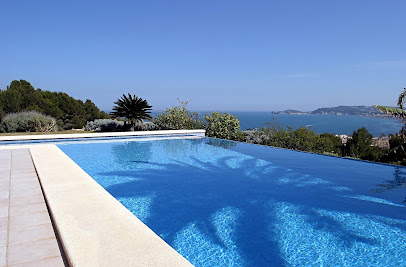 Azahar Properties