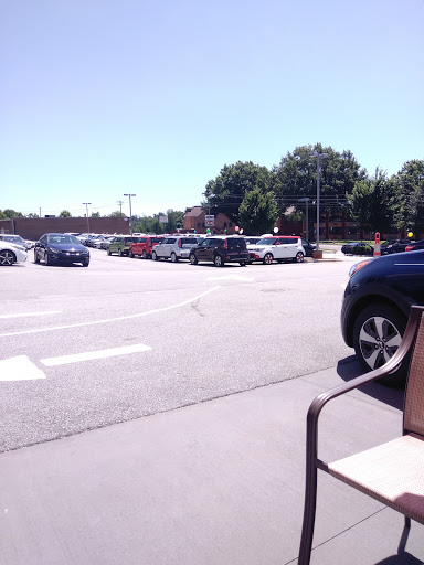 Kia Dealer «Bob King Kia», reviews and photos, 1725 Link Rd, Winston-Salem, NC 27103, USA