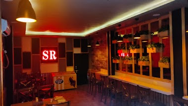 Sr : Cafe, Lounge And Restaurant