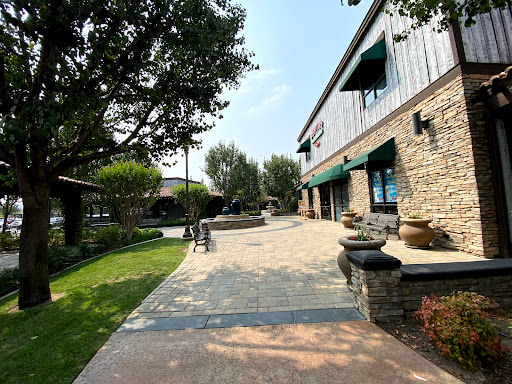 Shopping Mall «Canyon Crest Towne Centre», reviews and photos, 5227 Canyon Crest Dr, Riverside, CA 92507, USA