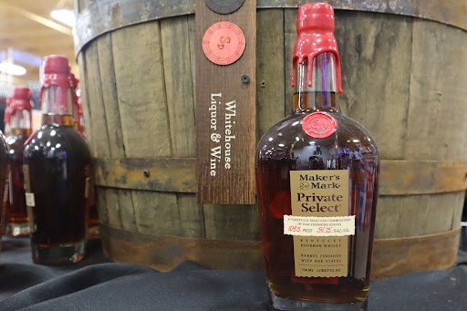 Liquor Store «Whitehouse Liquor & Wine», reviews and photos, 650 Hylan Dr, Rochester, NY 14623, USA