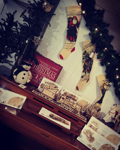 Florist «Platform 322», reviews and photos, 322 W Main St, Lexington, IL 61753, USA