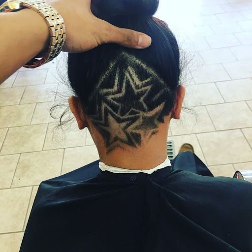 Barber Shop «Supreme Kutz Barber Shop», reviews and photos, 2902 S New Braunfels Ave, San Antonio, TX 78210, USA