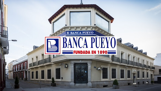 Banca Pueyo Calle Eduardo Hernández Pacheco, 11, 10160 Alcuéscar, Cáceres, España